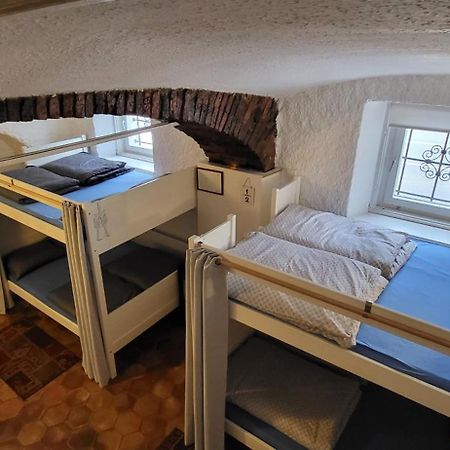 Lesce Hostel Екстер'єр фото