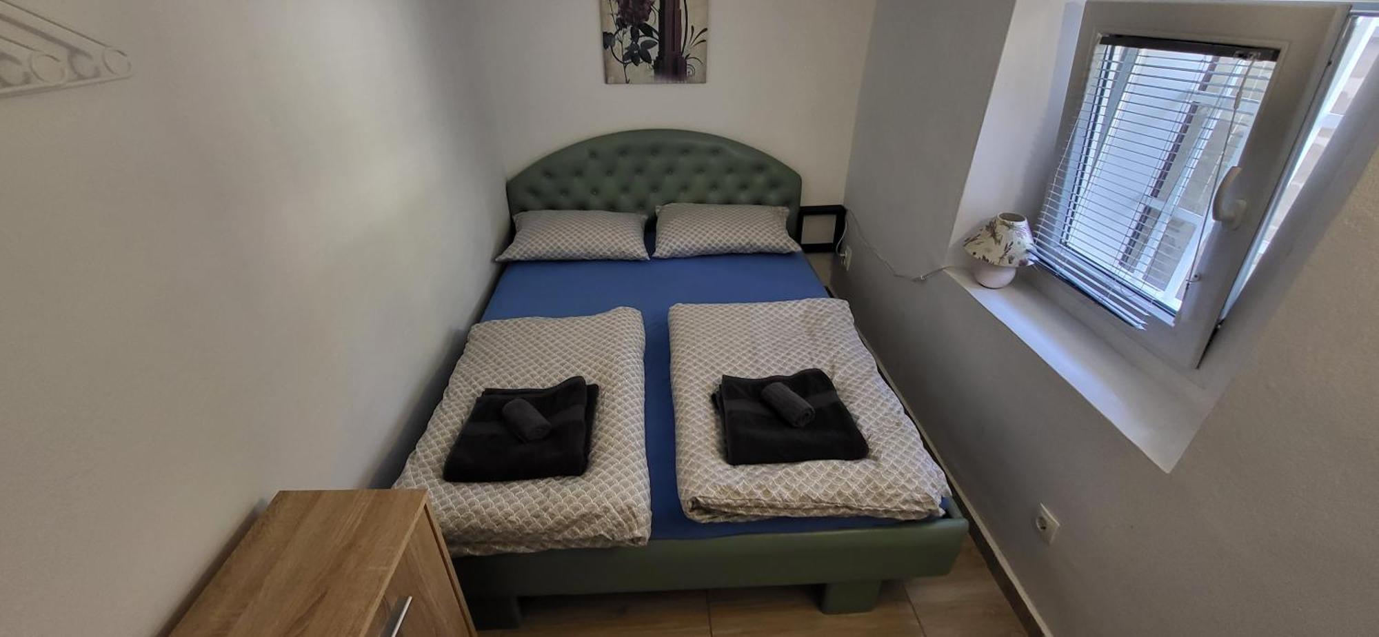 Lesce Hostel Екстер'єр фото