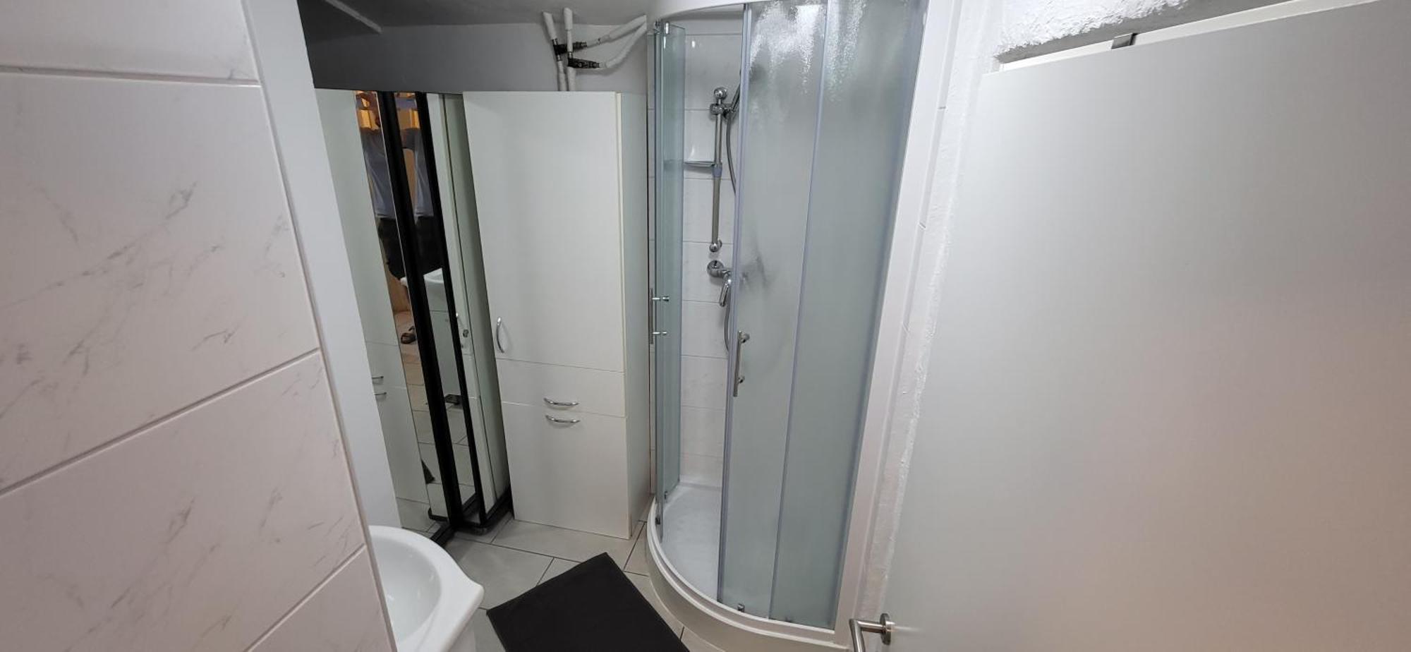 Lesce Hostel Екстер'єр фото