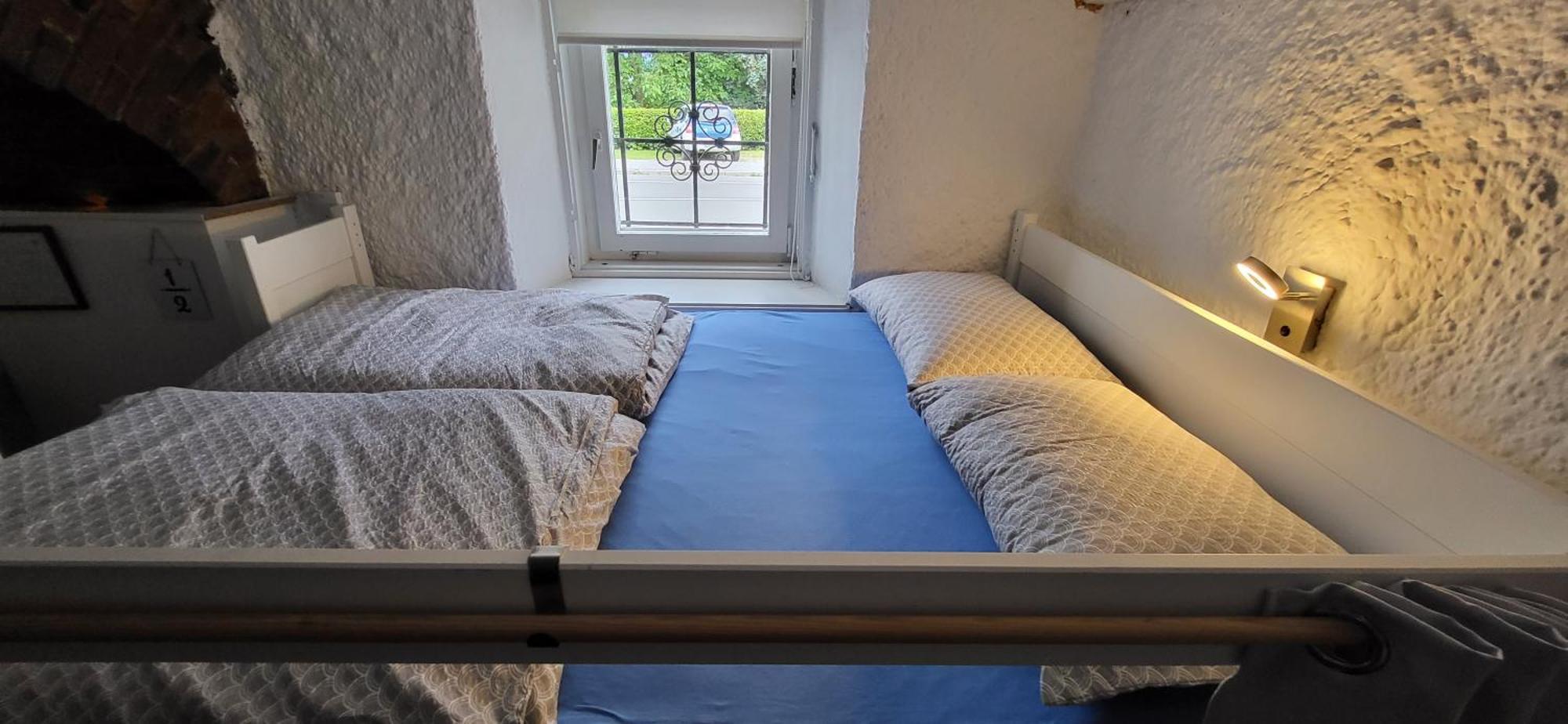 Lesce Hostel Екстер'єр фото